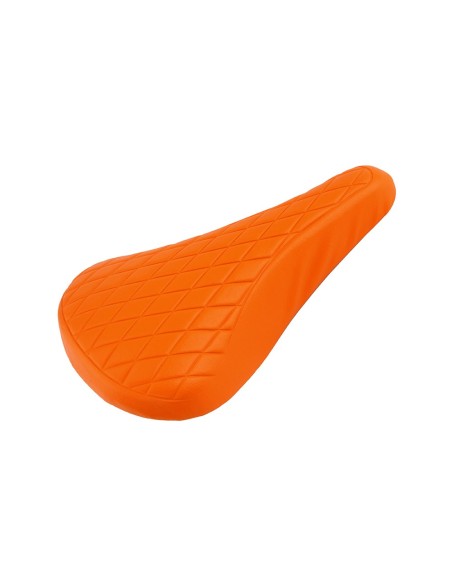Vinyl Saddle Diamond 702 Orange.